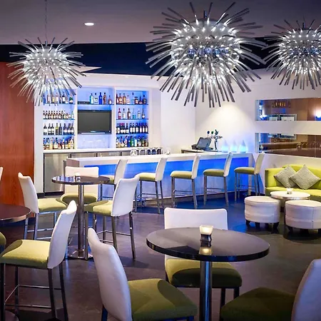 Novotel Toronto North York-2